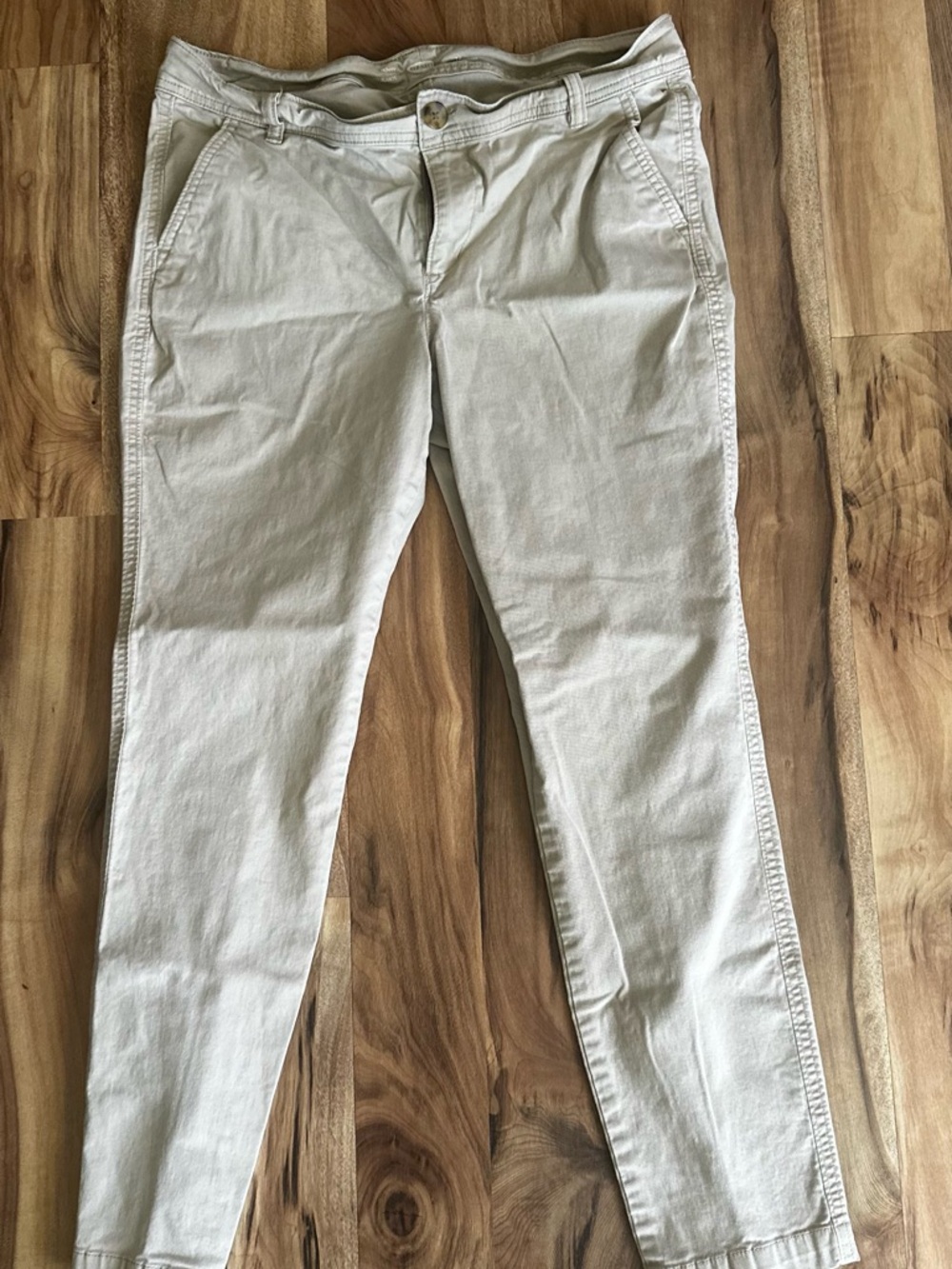 Old Navy Light Khaki Skinny Pants